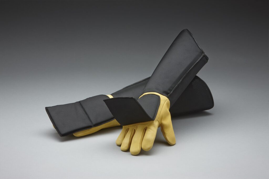 Hammustuskaitsekindad Rabies Gloves